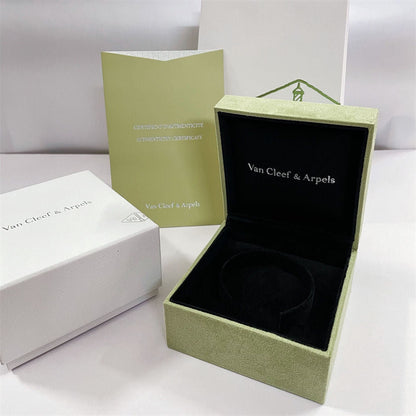 [Clara Jewels]VA CLOVER BRACELET NECKLACE RING BOX GIFT BAG