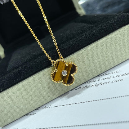 [Clara Jewels]CLOVER 15MM DIAMOND AND YELLOW TIGER'S EYE AGATE necklace