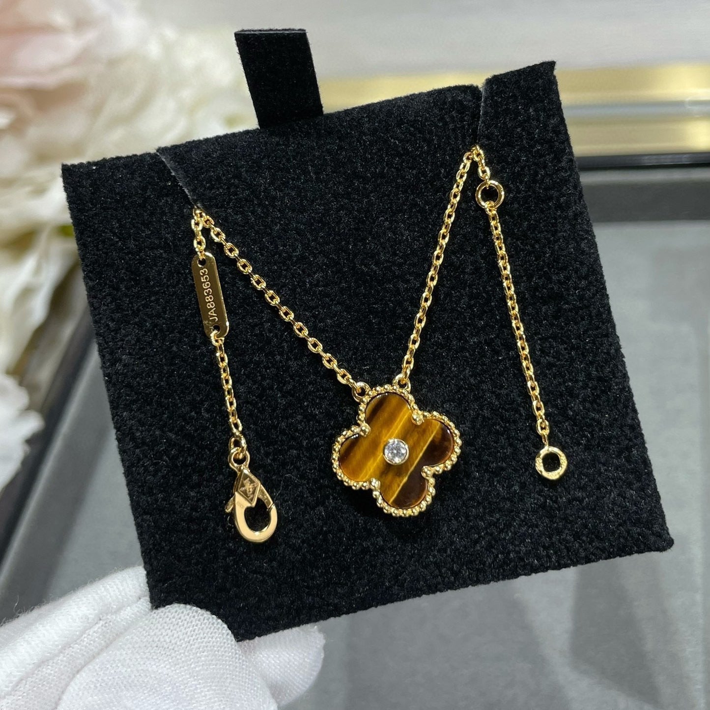 [Clara Jewels]CLOVER 15MM DIAMOND AND YELLOW TIGER'S EYE AGATE necklace