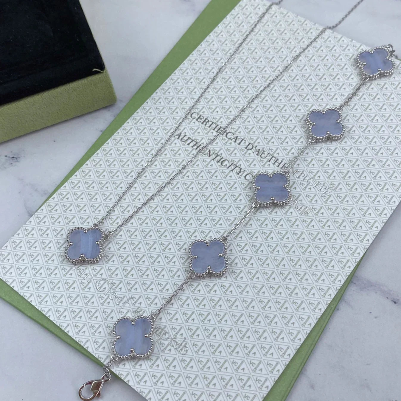 [Clara Jewels] CLOVER 5 MOTIF PURPLE CHALCEDONY BRACELET COLLECTION