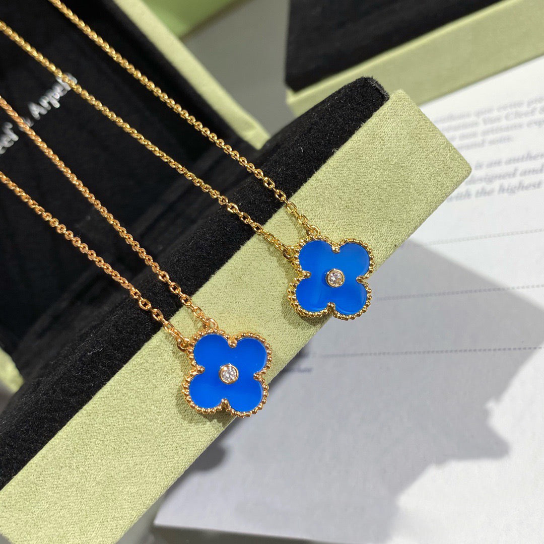 [Clara Jewels]CLOVER 15MM DIAMOND AND BLUE AGATE NECKLACE