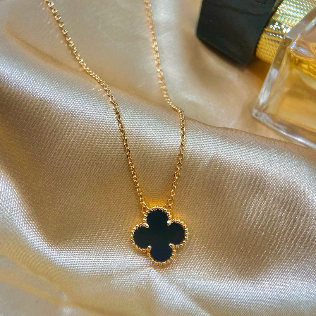 [Clara Jewels]CLOVER 15MM BLACK ONYX SINGLE FLOWER NECKLACE