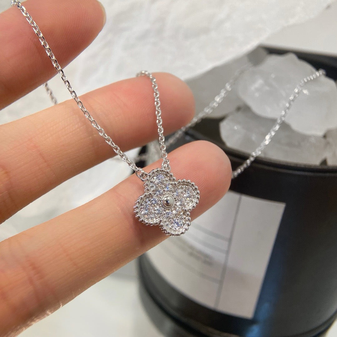 [Clara Jewels]CLOVER 15MM DIAMOND SINGLE FLOWER NECKLACE
