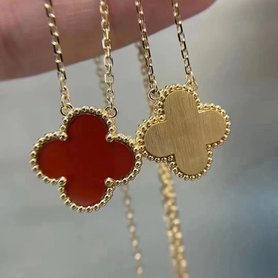 [Clara Jewels]CLOVER 15MM CARNELIAN SINGLE FLOWER NECKLACE
