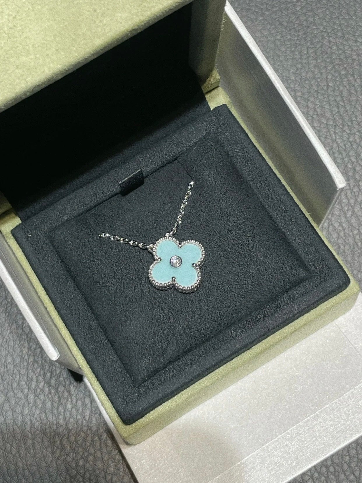 [Clara Jewels]CLOVER 1 DIAMOND LIGHT BLUE SILVER NECKLACE