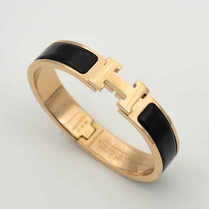 [Clara Jewels]H BLACK BRACELET