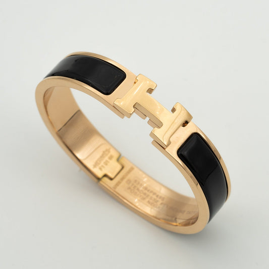 [Clara Jewels]H BLACK BRACELET