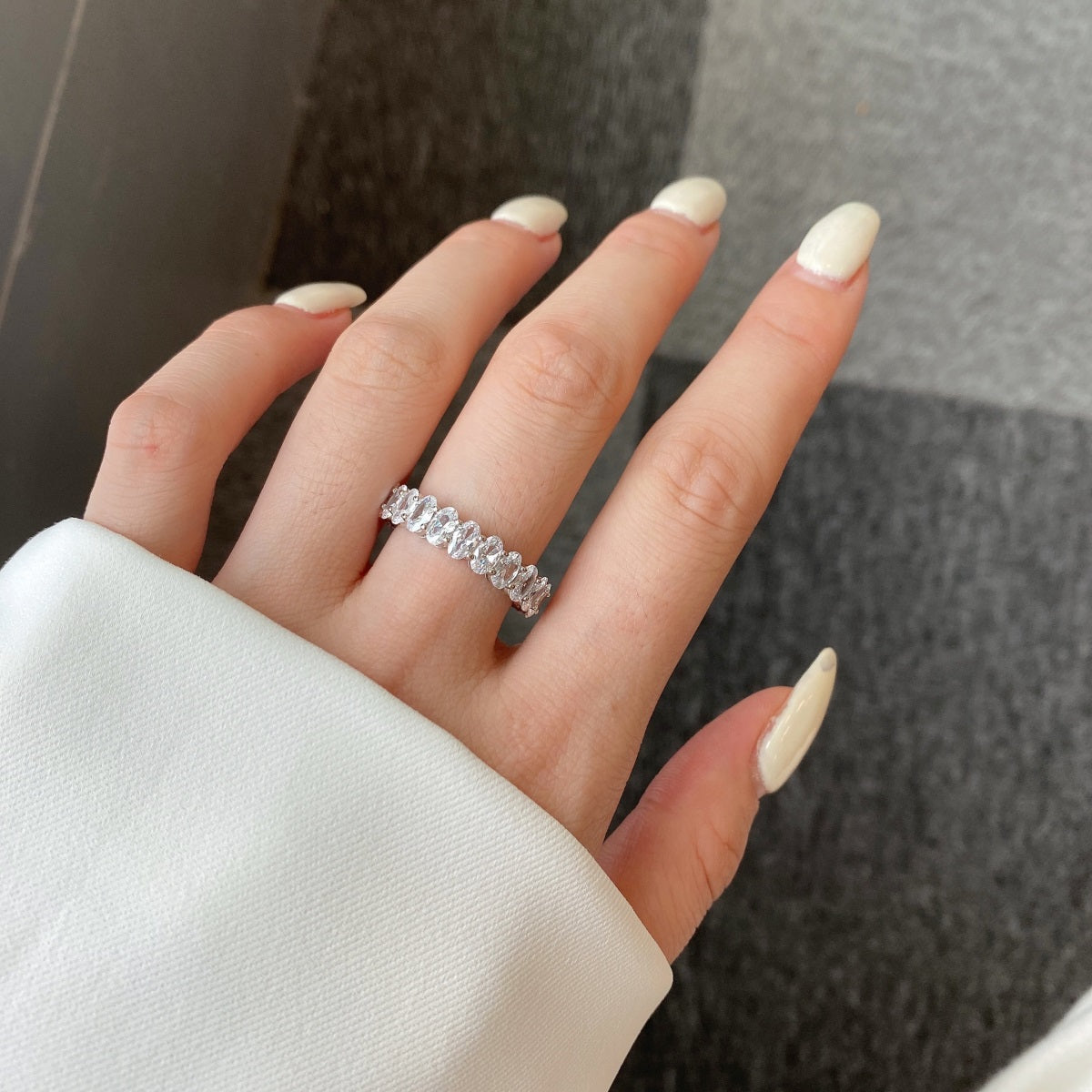 [Clara Jewels]Ornate Oval Cut Tennis Ring