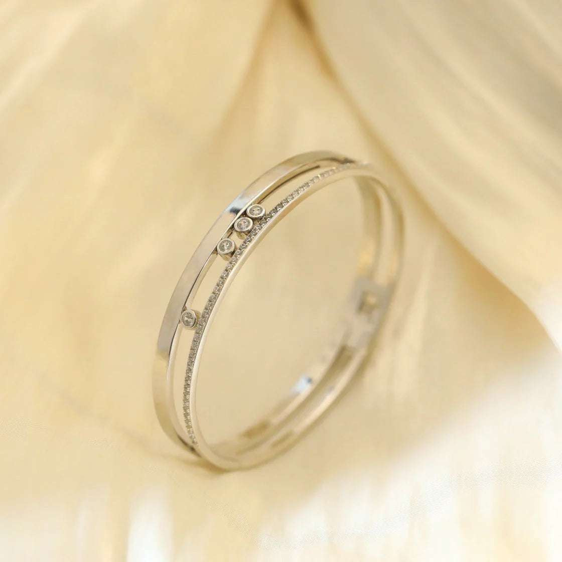 [Clara Jewely]Move Romane Diamond Bangle Bracelet