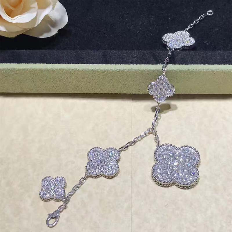 [Clara Jewels]CLOVER 6 MOTIFS SILVER DIAMOND BRACELET