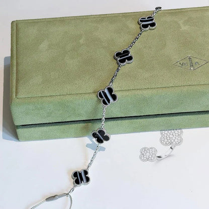 [Clara Jewels] CLOVER 5 MOTIF PULSAR STONE BRACELET COLLECTION