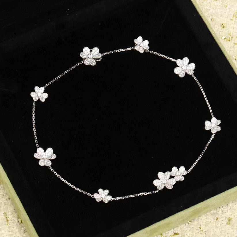 [Clara Jewels]FRIVOLE SILVER 9 FLOWERS NECKLACE