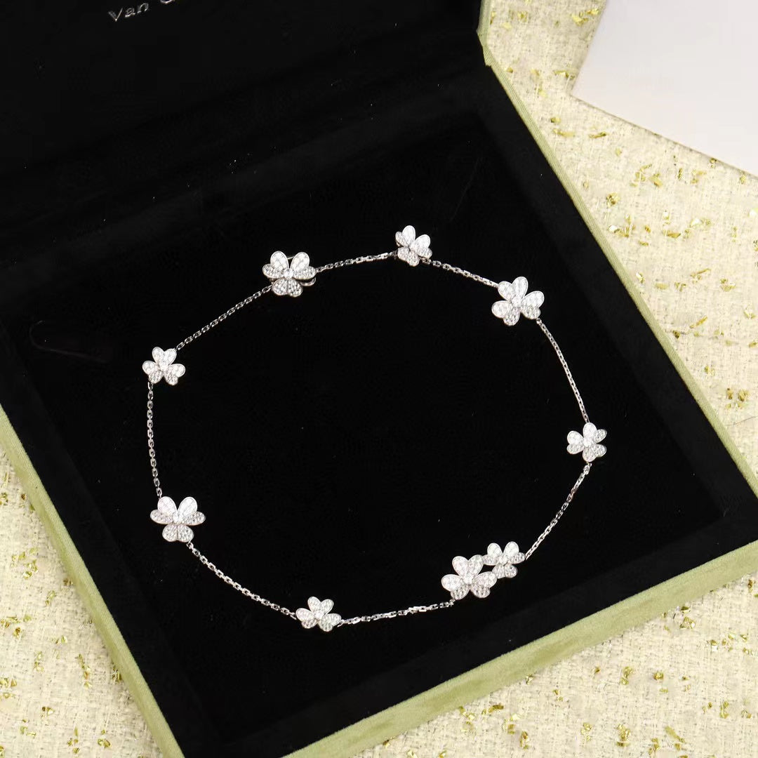 [Clara Jewels]FRIVOLE SILVER 9 FLOWERS NECKLACE