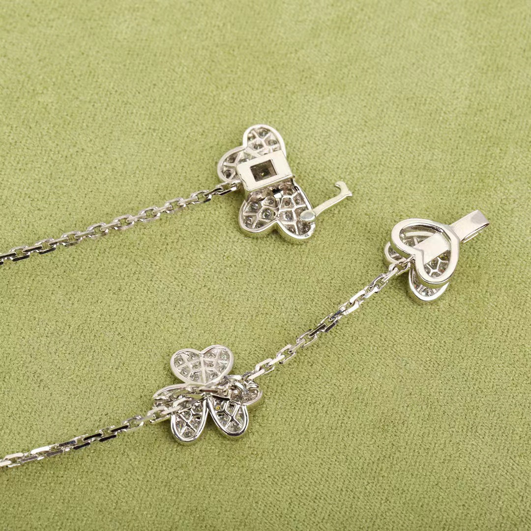 [Clara Jewels]FRIVOLE SILVER 9 FLOWERS NECKLACE