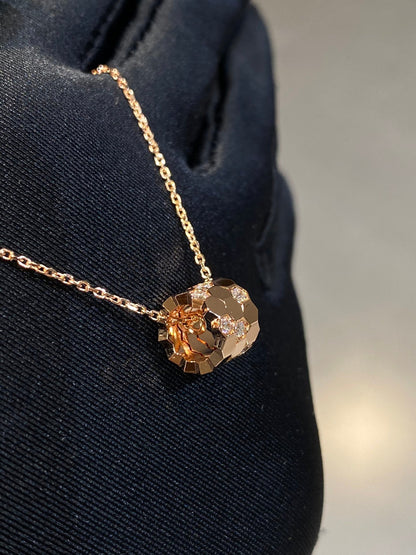 [Clara Jewels]BEE LOVE DIAMOND NECKLACE
