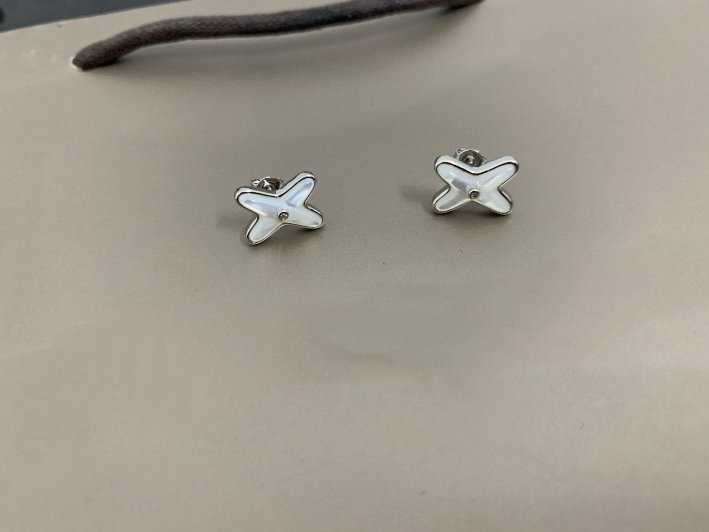 [Clara Jewels]JEUX DE WHITE MOP SILVER DIAMOND EARRINGS