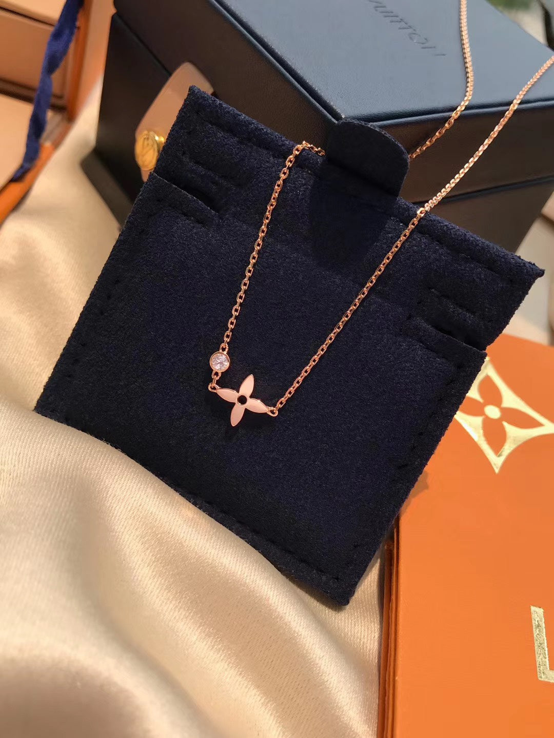 [Clara Jewels]BLOSSOM PENDANT PINK GOLD AND DIAMOND