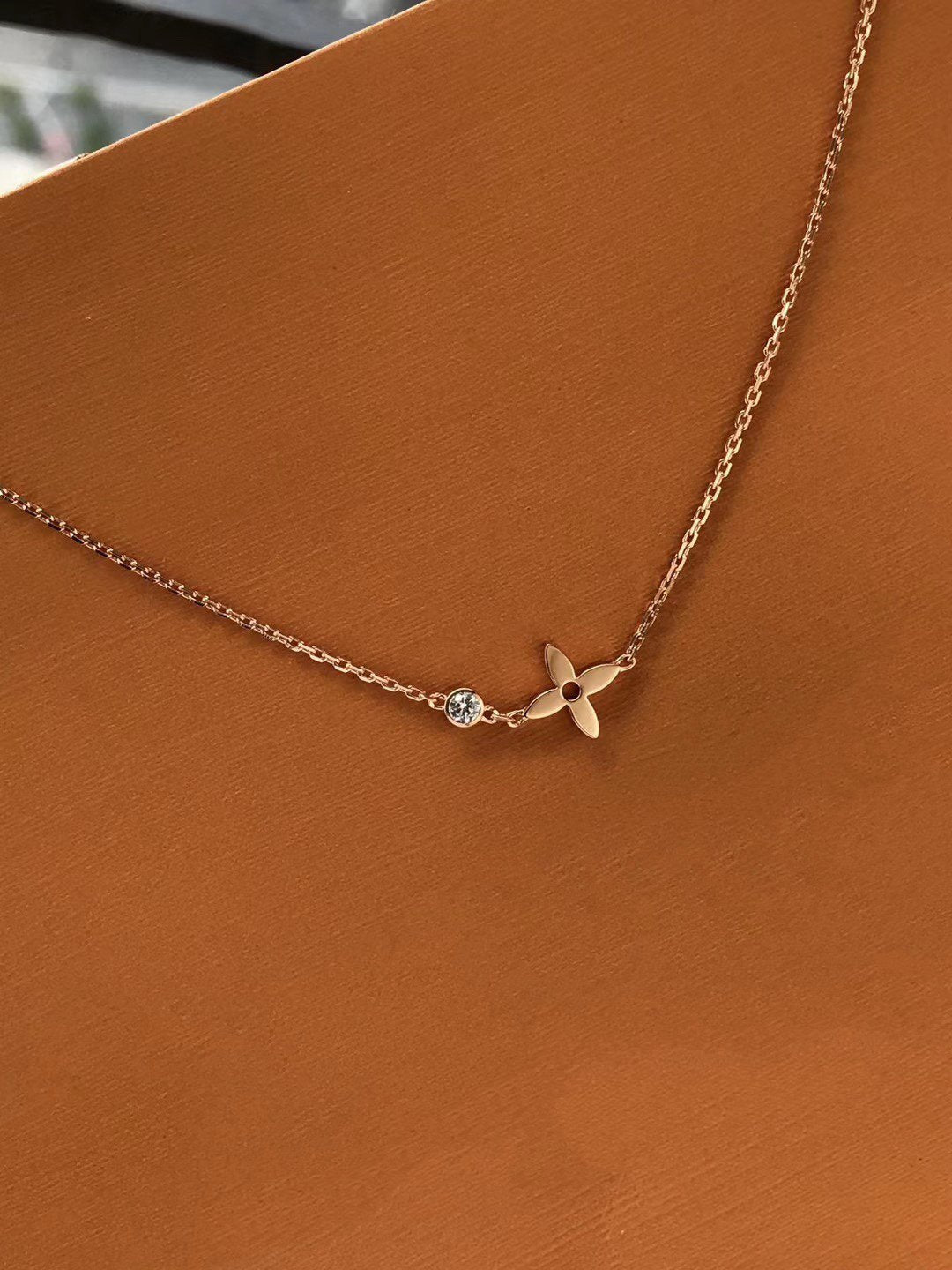 [Clara Jewels]BLOSSOM PENDANT PINK GOLD AND DIAMOND