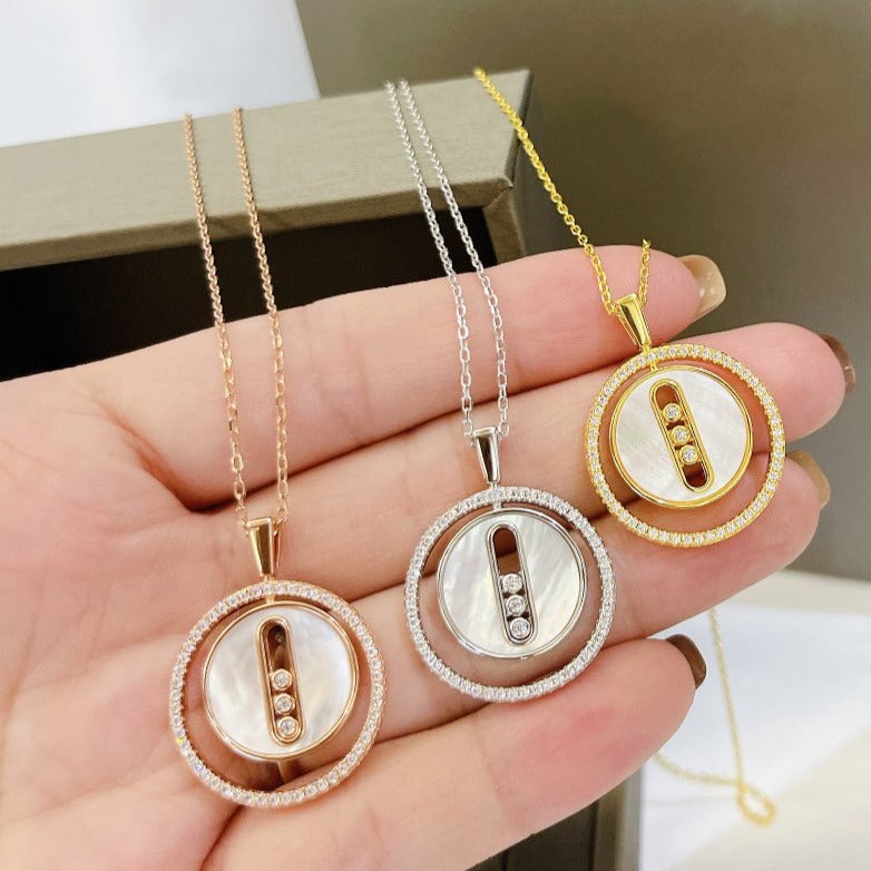 [Clara Jewely]LUCKY MOVE MM NACRE BLANCHE DIAMOND NECKLACE