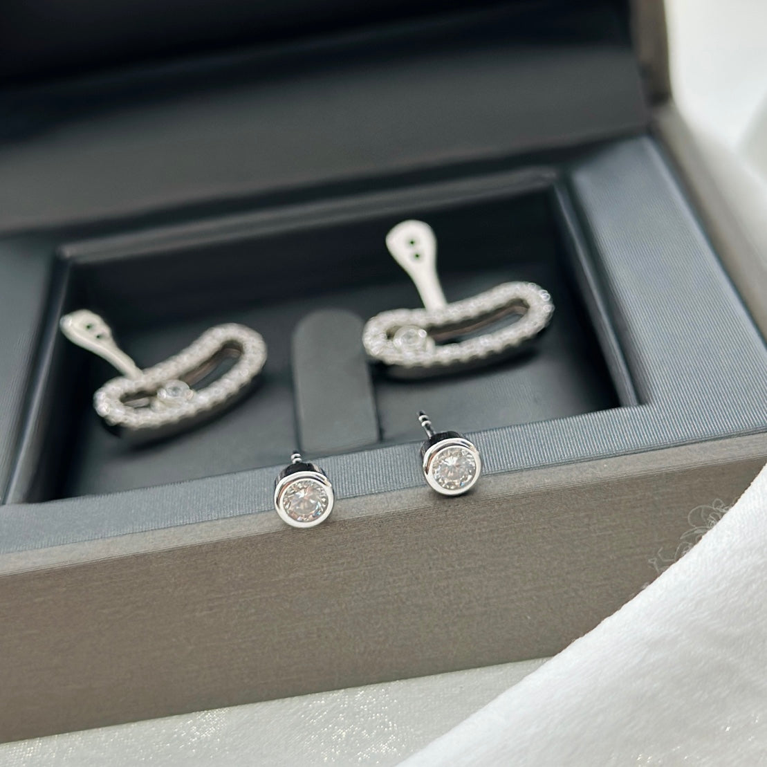 [Clara Jewely]MOVE UNO SILVER DIAMOND EARRINGS