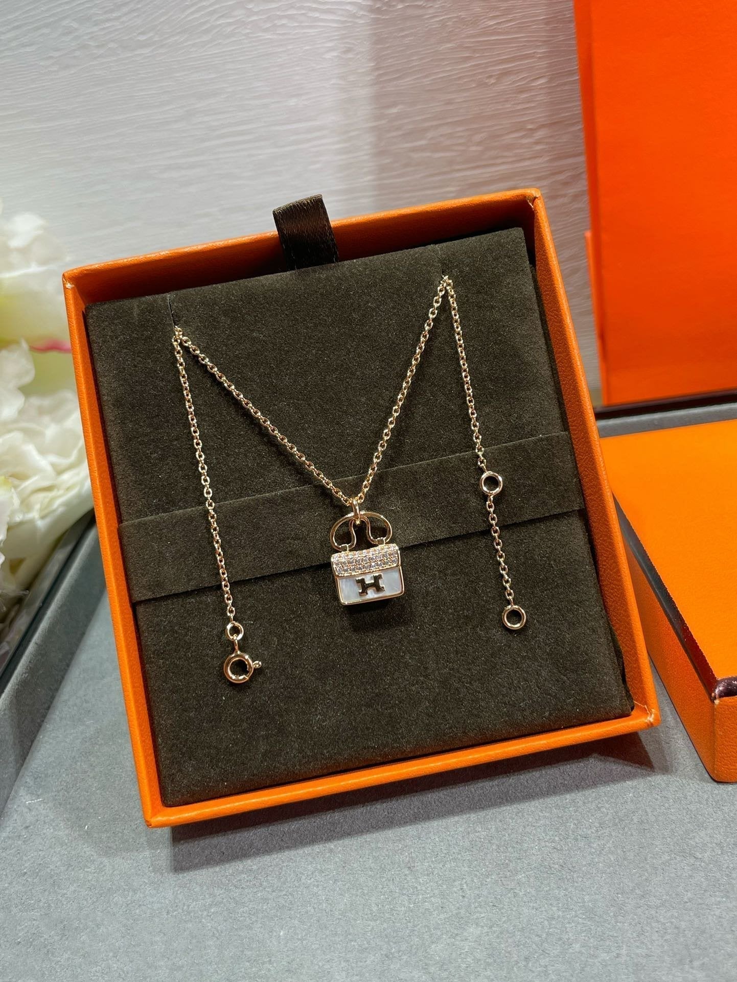 [Clara Jewels]H CIRCE MOISSANITE PENDANT NECKLACE GOLD