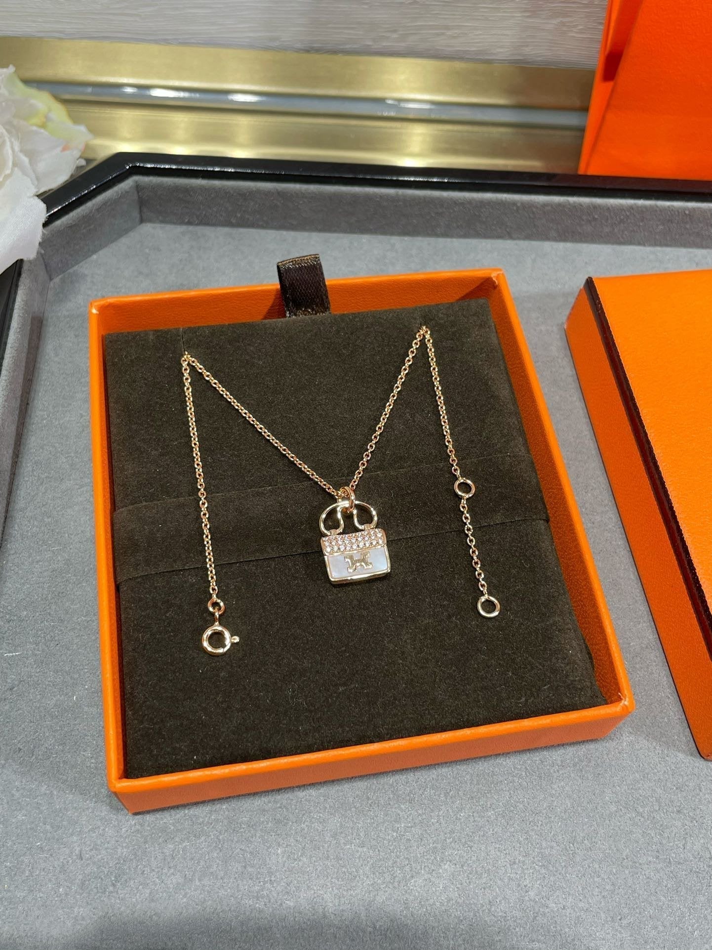 [Clara Jewels]H CIRCE MOISSANITE PENDANT NECKLACE GOLD