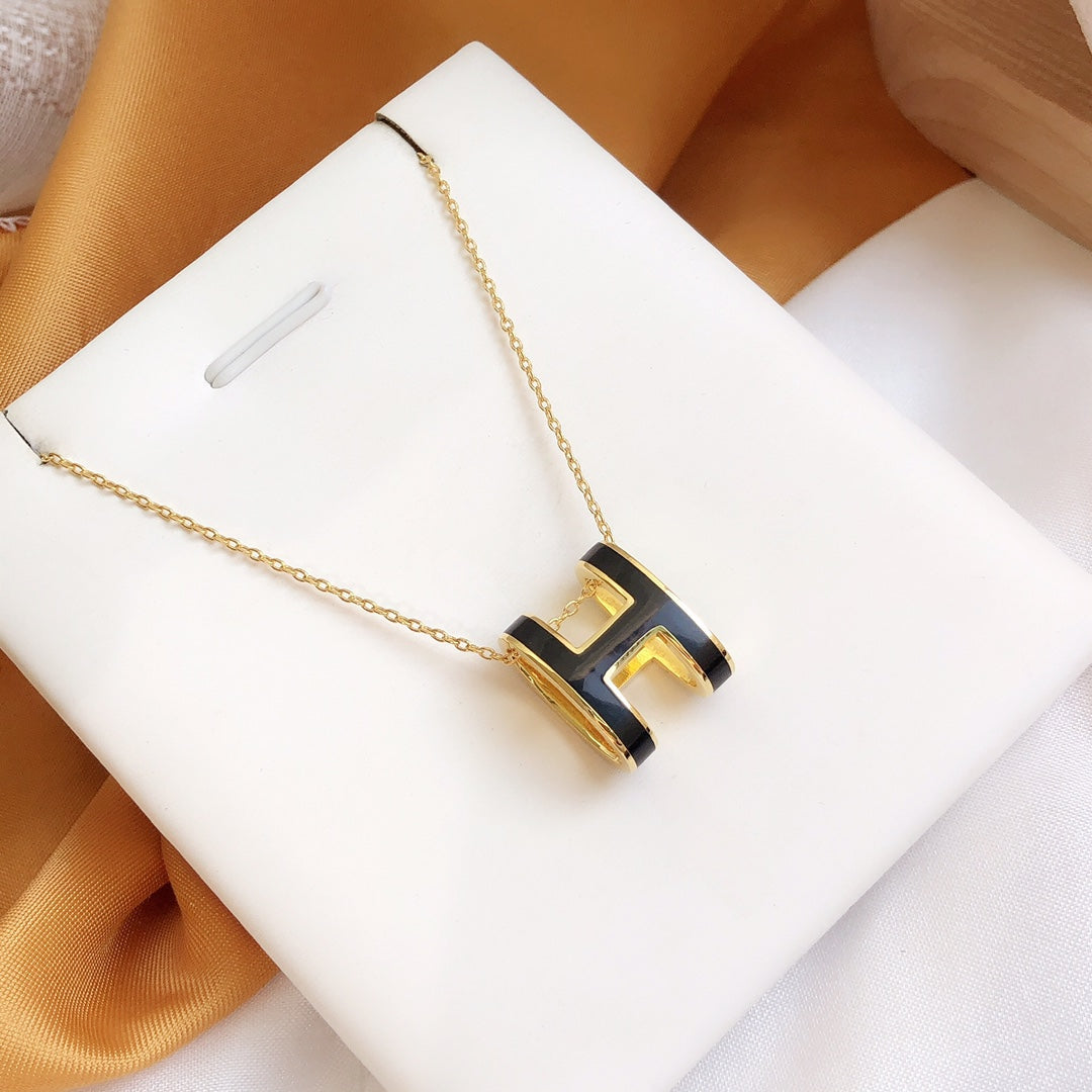 [Clara Jewels]HM CLIC BLACK ENAMEL GOLD NECKLACE