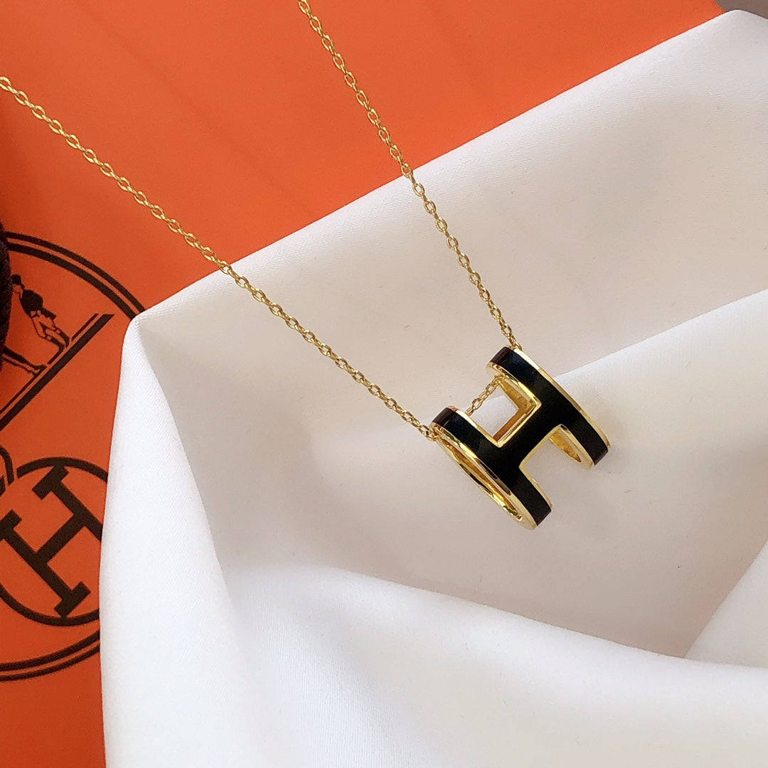 [Clara Jewels]HM CLIC BLACK ENAMEL GOLD NECKLACE