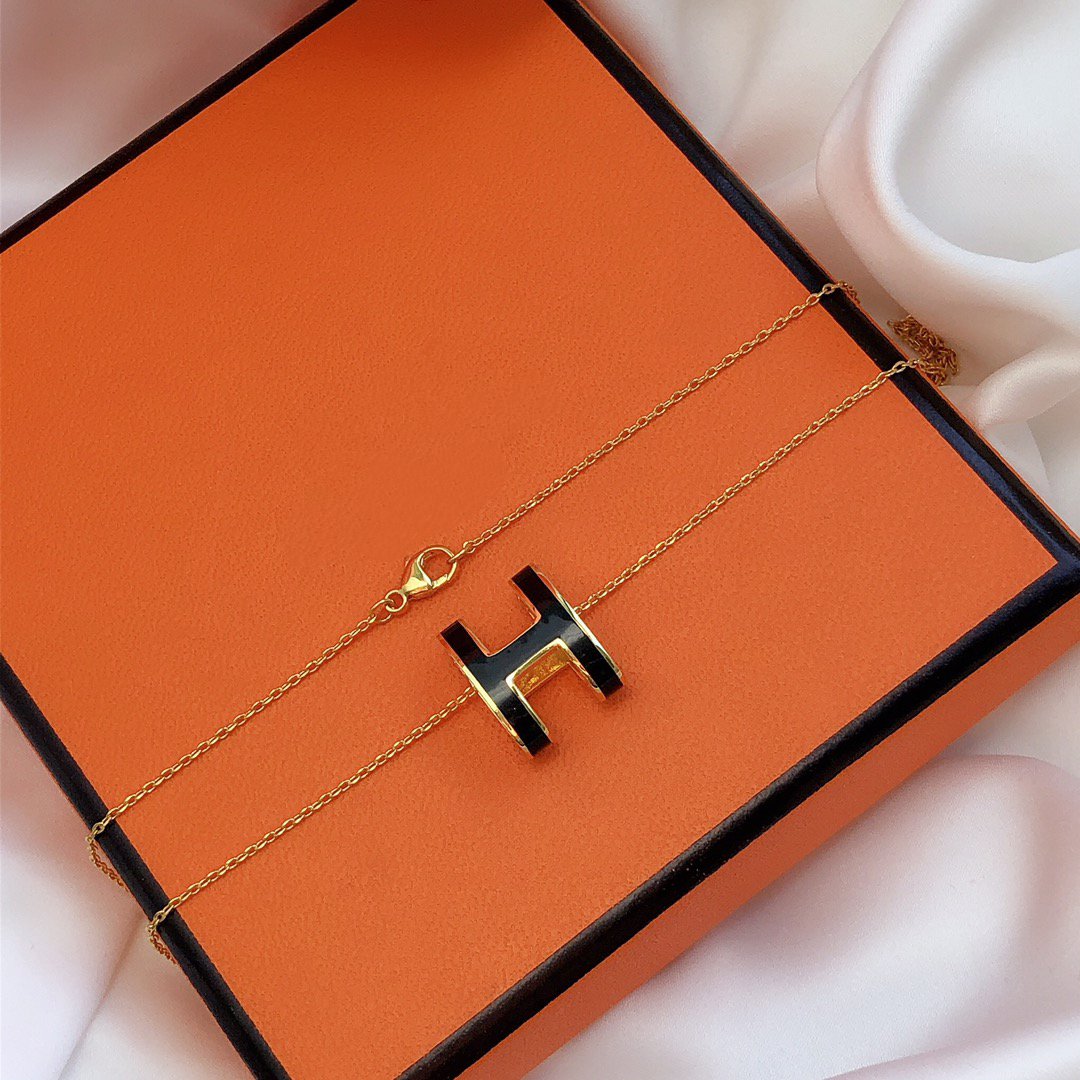 [Clara Jewels]HM CLIC BLACK ENAMEL GOLD NECKLACE