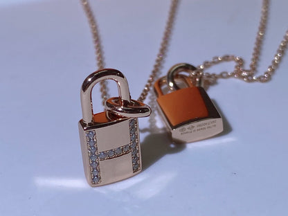 [Clara Jewels]HM ADVANCED NICHE LOCK HEAD NECKLACE DIAMONDS