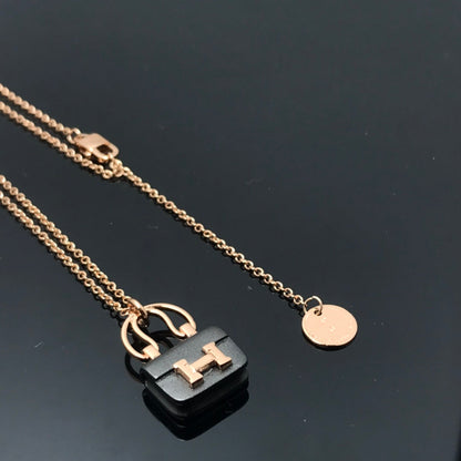 [Clara Jewels]WOMEN'S HM AMULETTES CONSTANCE PENDANT NECKLACE