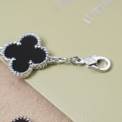 [Clara Jewels] CLOVER 5 MOTIF ONYXS BRACELET COLLECTION