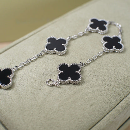 [Clara Jewels] CLOVER 5 MOTIF ONYXS BRACELET COLLECTION