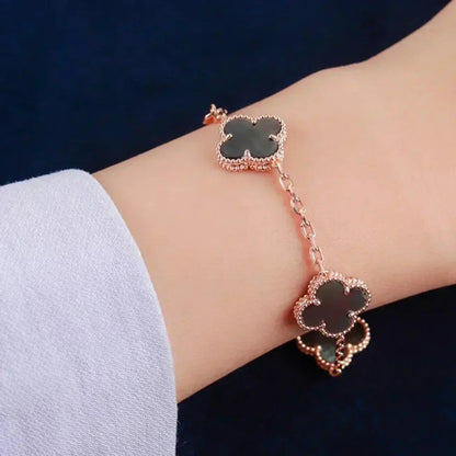 [Clara Jewels] CLOVER 5 MOTIF GRAY MOP BRACELET COLLECTION