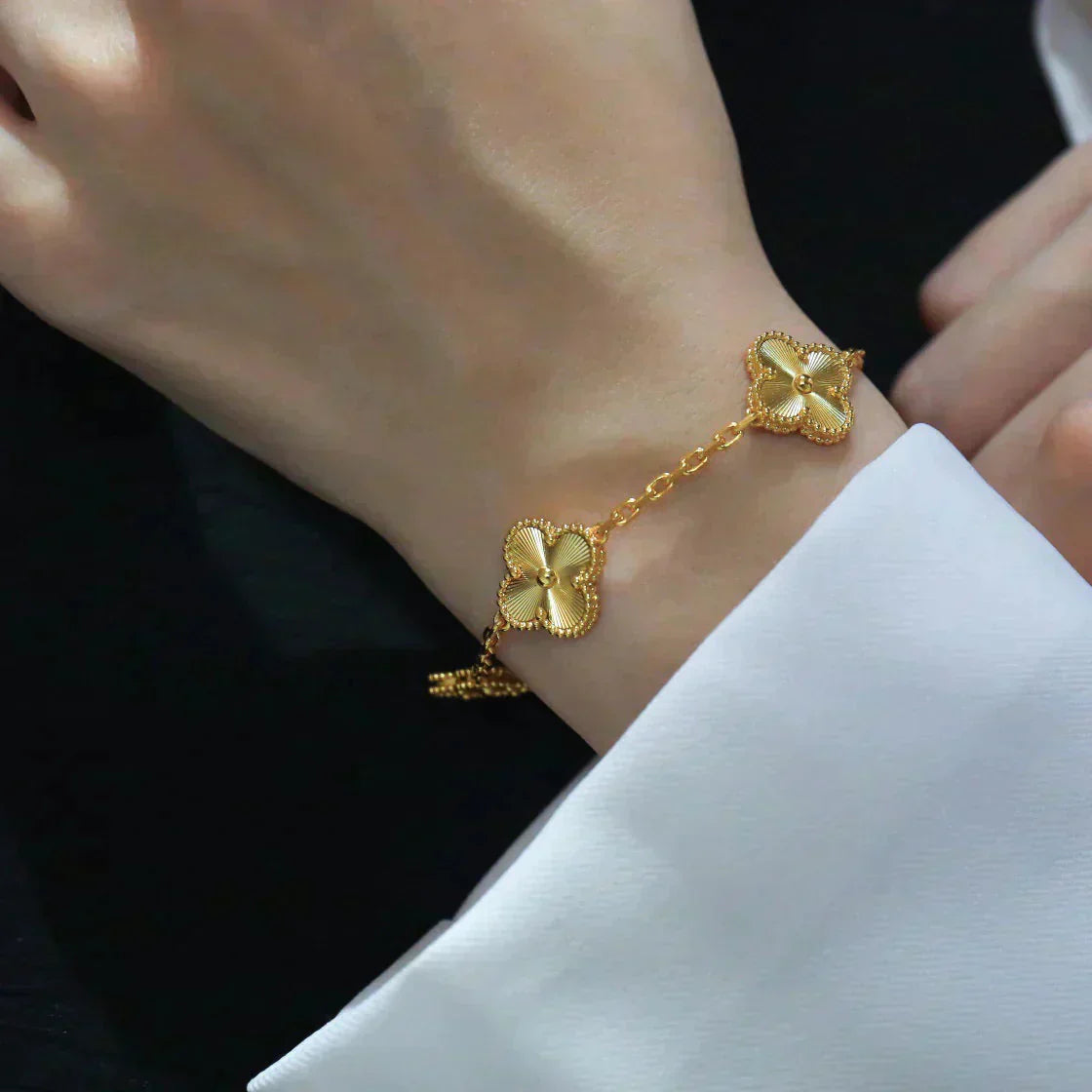 [Clara Jewels] CLOVER 5 MOTIF LASER BRACELET COLLECTION