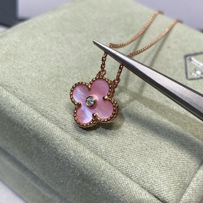 [Clara Jewels]CLOVER 15MM DIAMOND PINK MOP NECKLACE