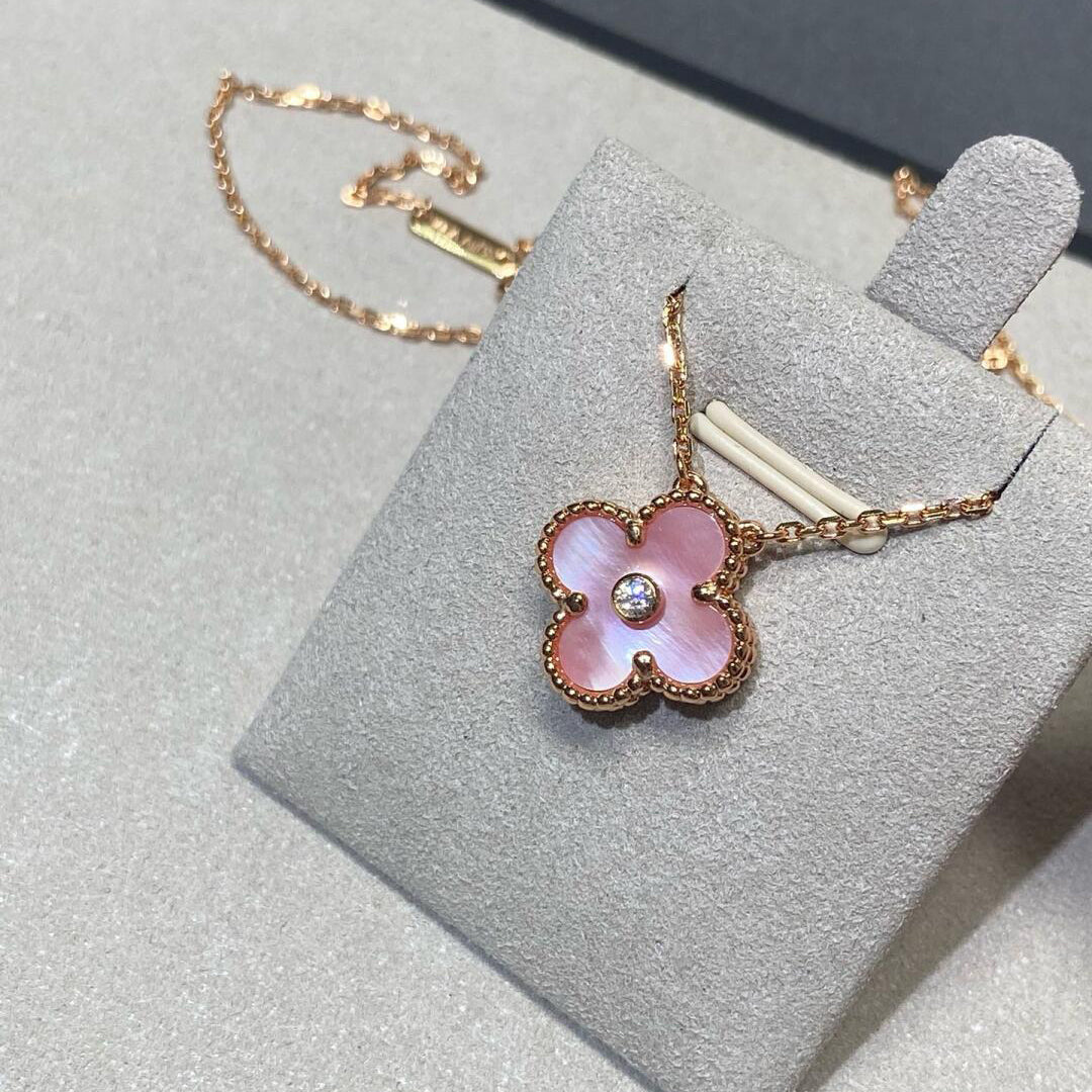 [Clara Jewels]CLOVER 15MM DIAMOND PINK MOP NECKLACE