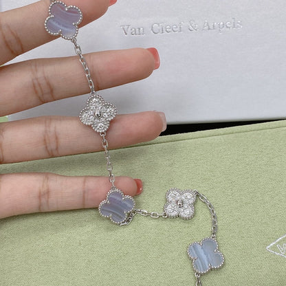 [Clara Jewels] CLOVER 5 MOTIF PURPLE CHALCEDONY BRACELET COLLECTION