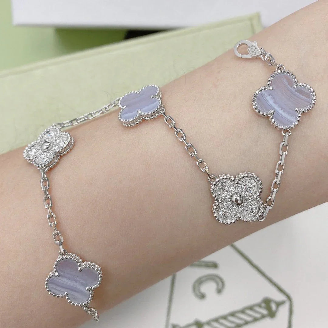 [Clara Jewels] CLOVER 5 MOTIF PURPLE CHALCEDONY BRACELET COLLECTION