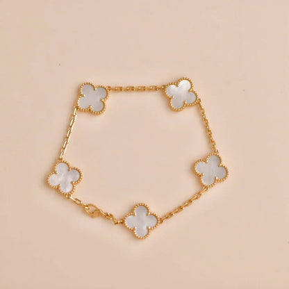 [Clara Jewels]CLOVER WHITE PEARL MOP 5 MOTIF BRACELET COLLECTION