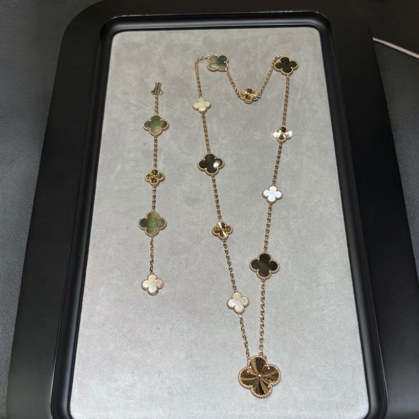 [Clara Jewels]DETACHABLE CLOVER 15(11+4) FLOWER ROSE GOLD NECKLACE SET