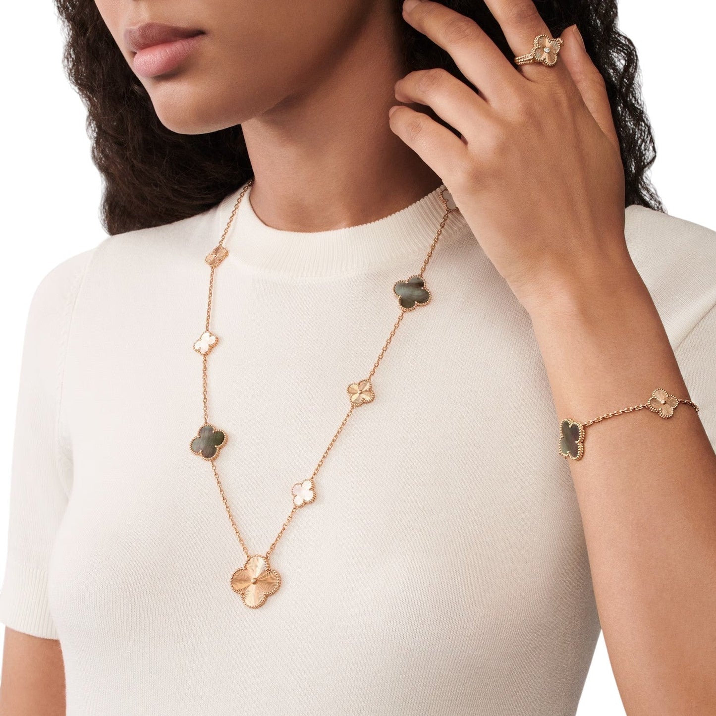 [Clara Jewels]DETACHABLE CLOVER 15(11+4) FLOWER ROSE GOLD NECKLACE SET