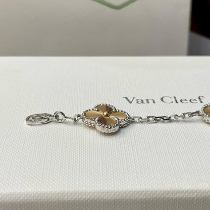[Clara Jewels]CLOVER  5 MOTIFS  CHRISTMAS LIMITED EDITION BRACELET