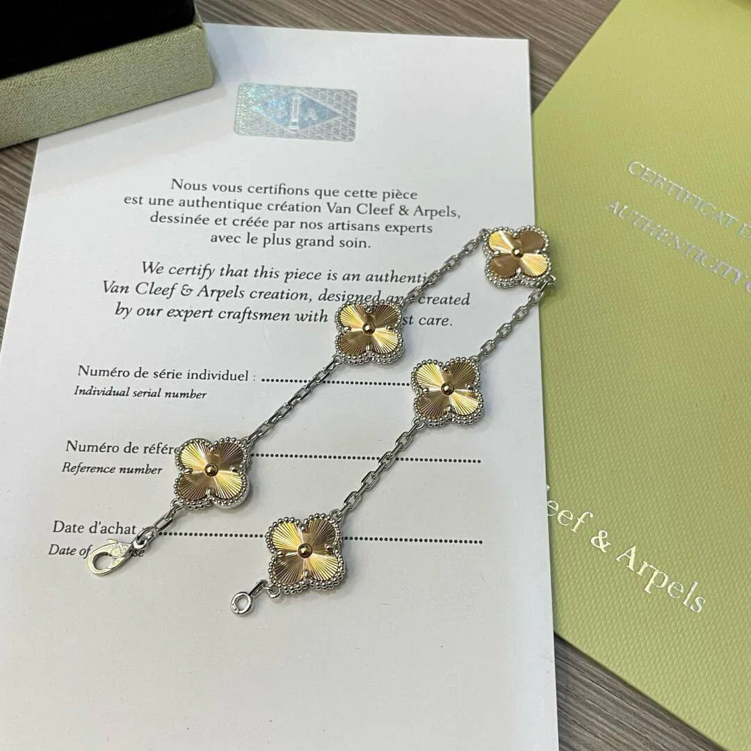 [Clara Jewels] CLOVER 5 MOTIF LASER BRACELET COLLECTION