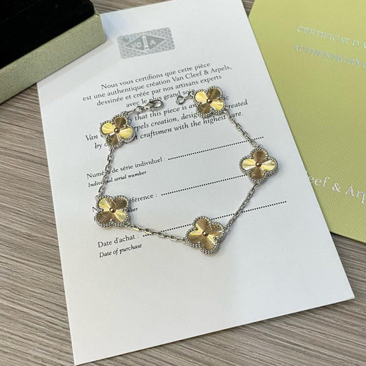 [Clara Jewels]CLOVER  5 MOTIFS  CHRISTMAS LIMITED EDITION BRACELET