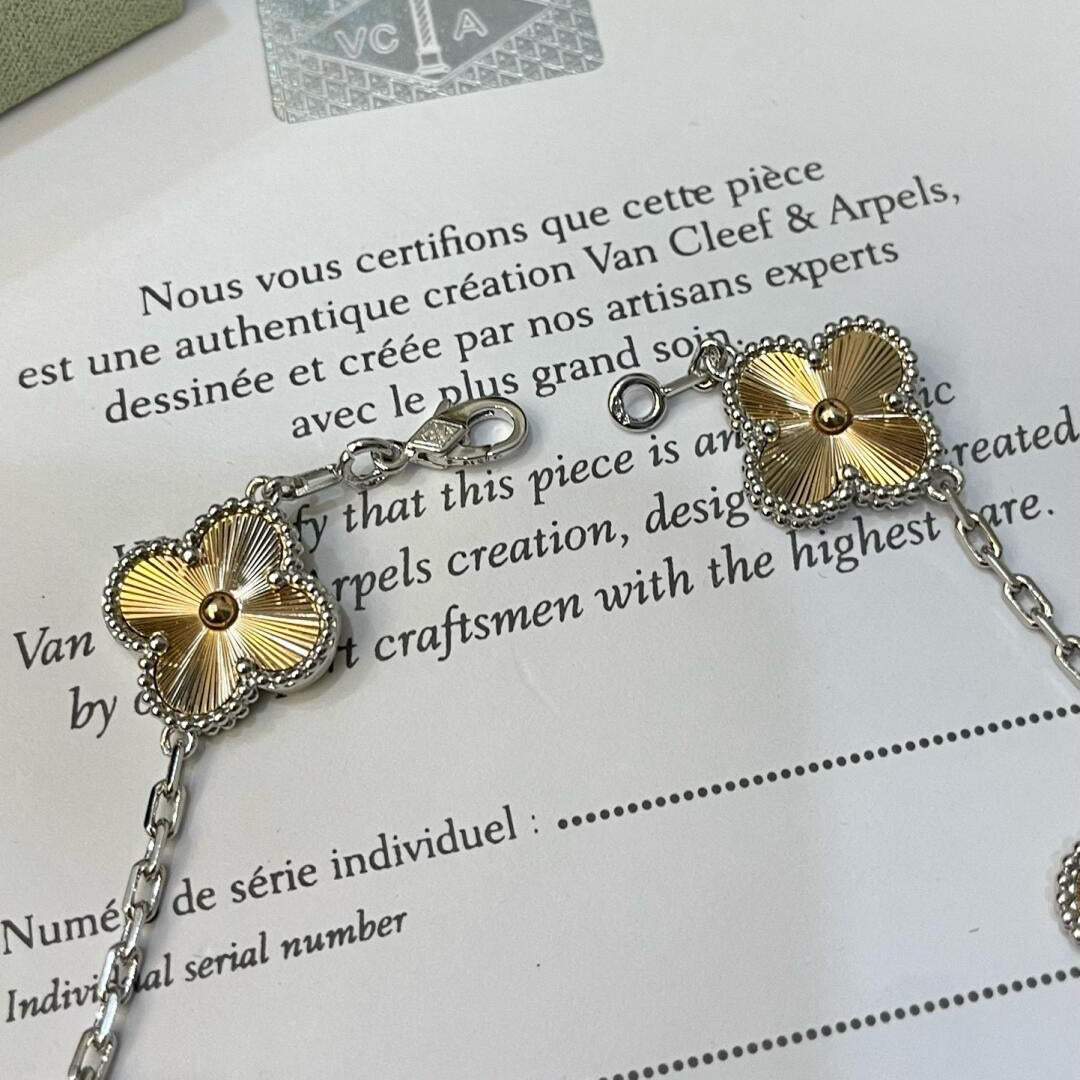 [Clara Jewels]CLOVER  5 MOTIFS  CHRISTMAS LIMITED EDITION BRACELET