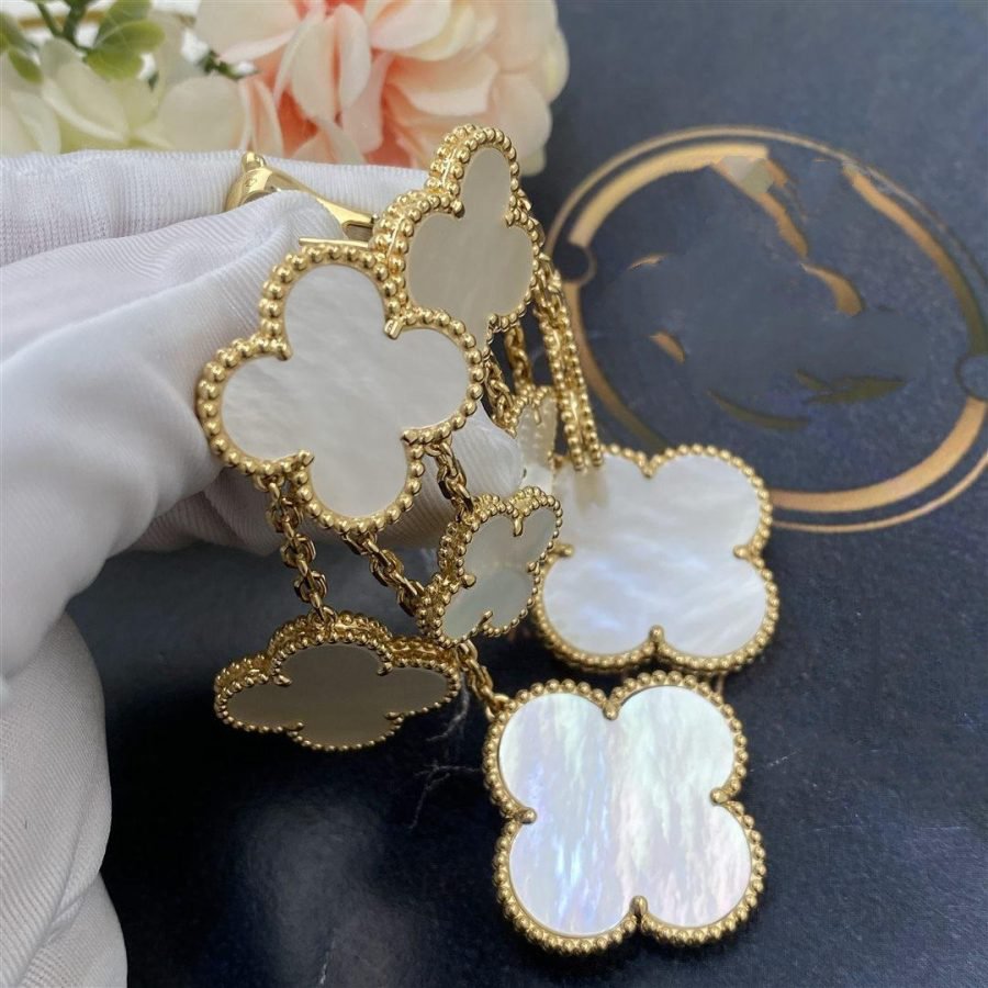 [Clara Jewels]CLOVER EARRINGS WHITE MOP 4 MOTIFS GOLD