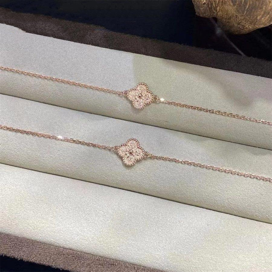 [Clara Jewels]CLOVER SINGLE FLOWER BRACELET
