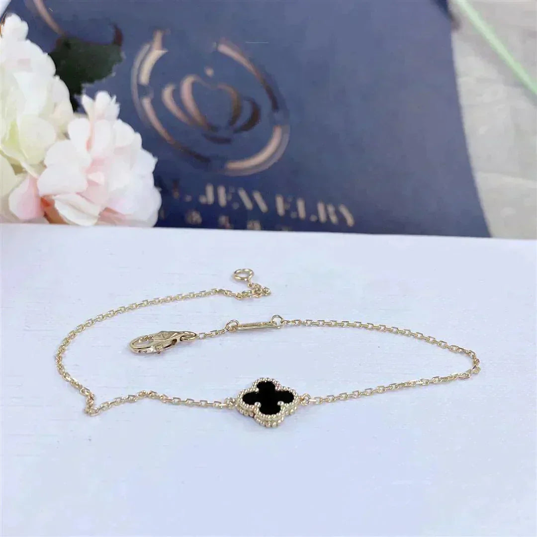 [Clara Jewels]CLOVER ONYX SINGLE FLOWER BRACELET