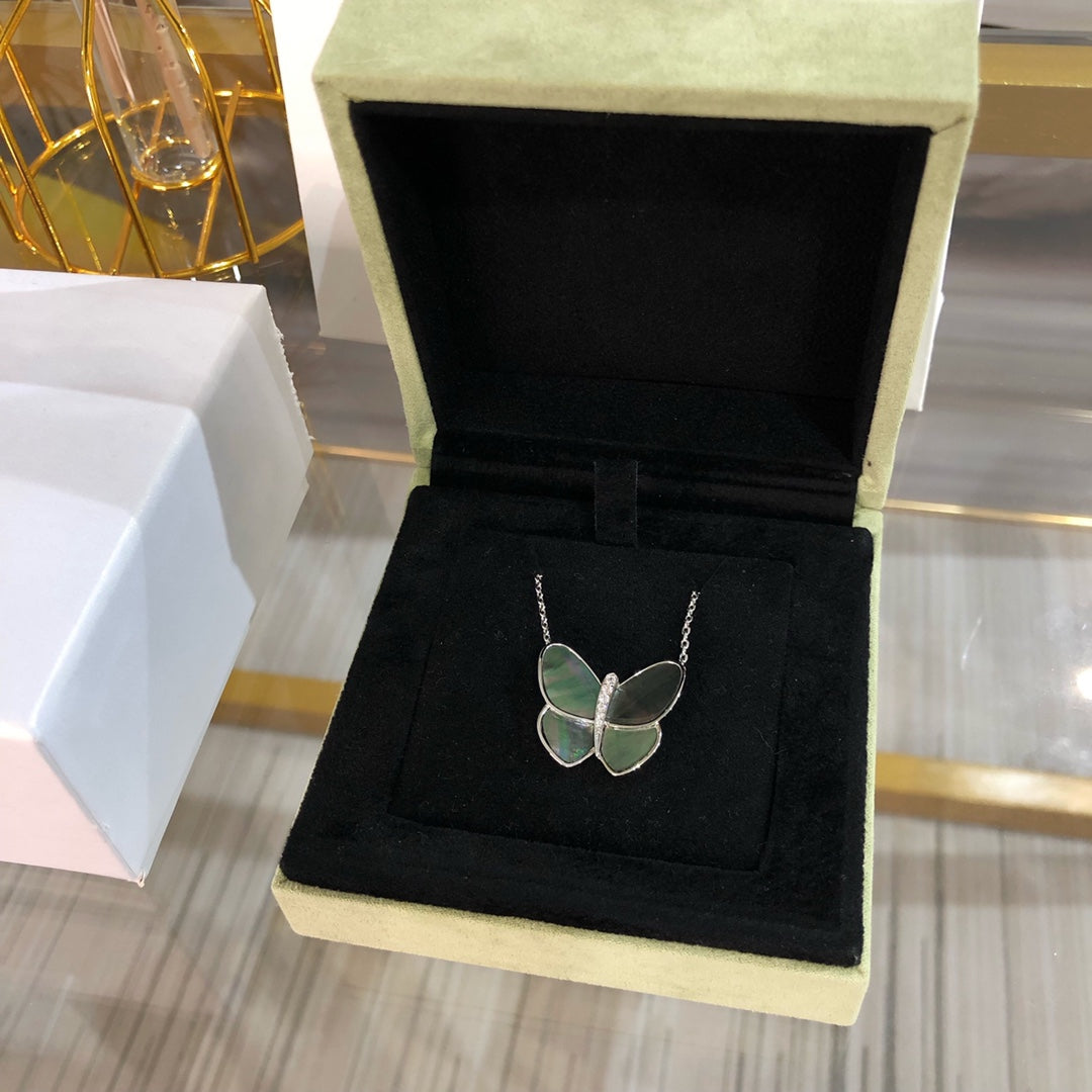 [Clara Jewels]LARGE BUTTERFLY SILVER PENDANT DIAMOND NECKLACE